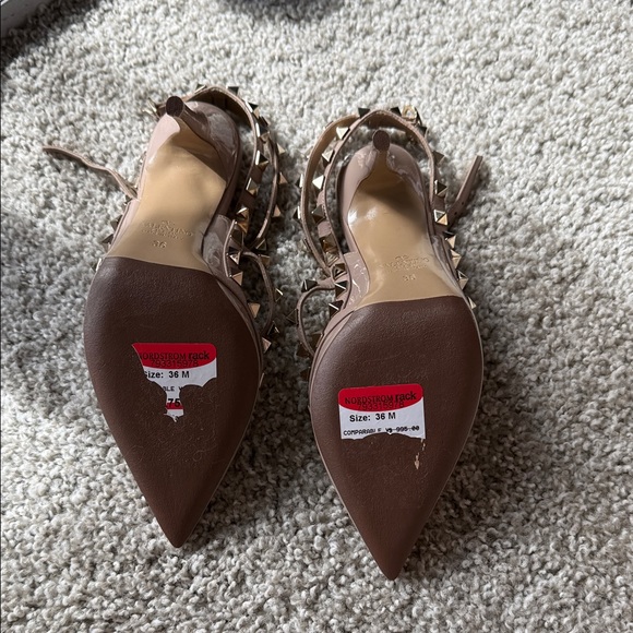 Valentino Women's Blush Patent Leather Studded Heels - Picture 4 of 13